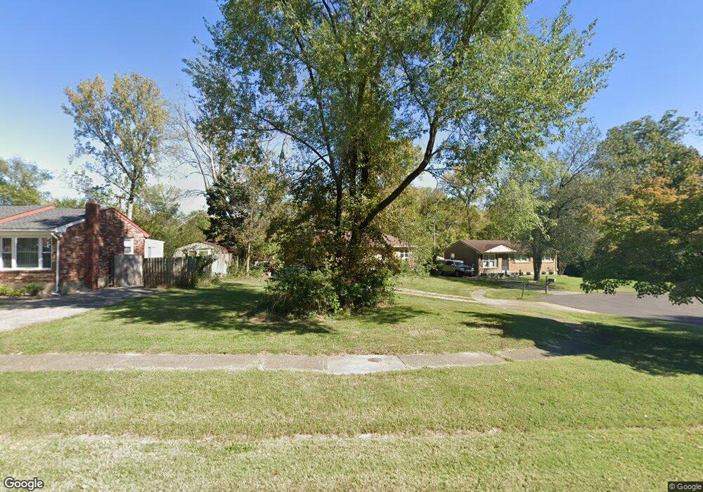 9121 Lantana Dr, Louisville, KY 40229 - photo 1