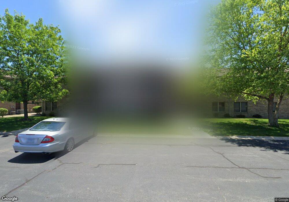 961 Oak Dr, Crown Point, IN 46307 - photo 1