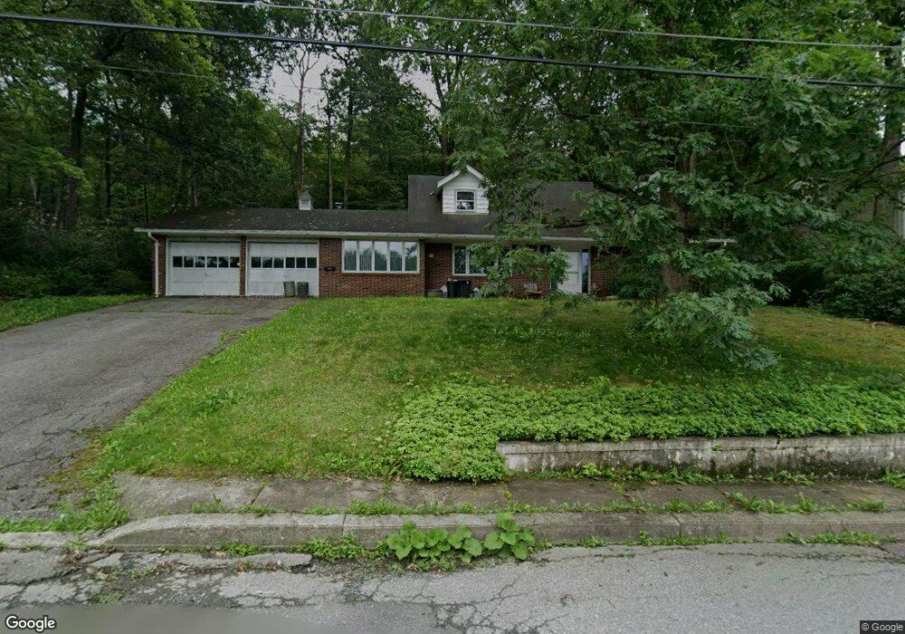 716 Arlington St, Tamaqua, PA 18252 - photo 1