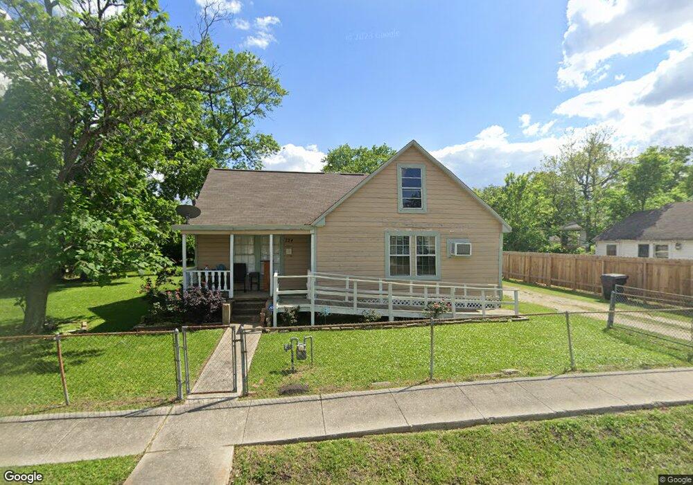 724 Barkley St, Houston, TX 77022 - photo 1