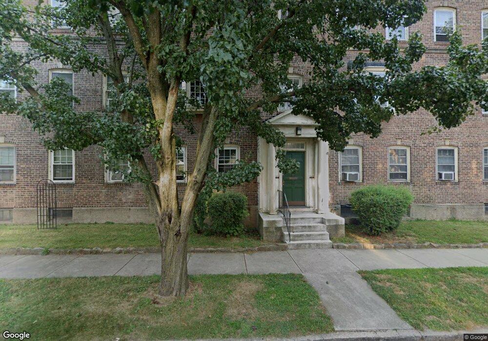 566 Wilmot Ave unit 1, Bridgeport, CT 06607 - photo 1