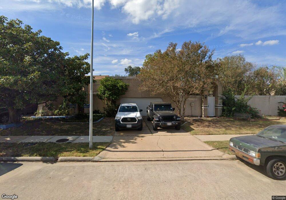 7435 Fountaincrest Dr, Houston, TX 77041 - photo 1