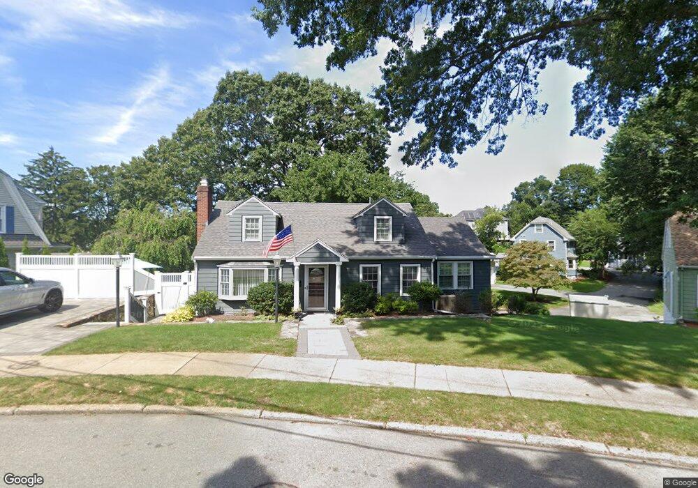 47 Hemingway St, Winchester, MA 01890 - photo 1