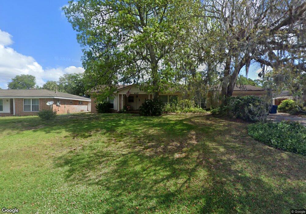 1037 Parkridge Cir W, Jacksonville, FL 32211 - photo 1