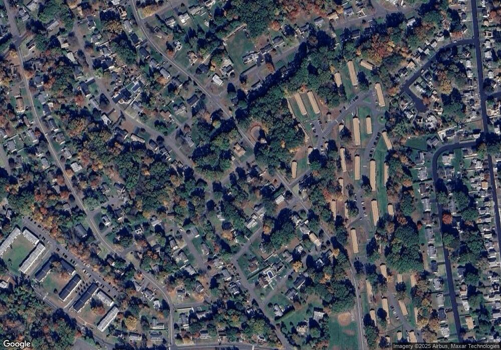 125 Craig Cir, Naugatuck, CT 06770 - photo 1