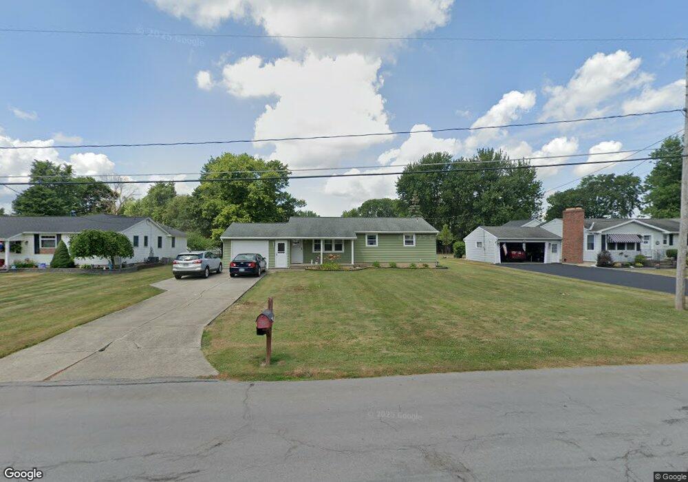 7312 Graydon Dr, North Tonawanda, NY 14120 - photo 1