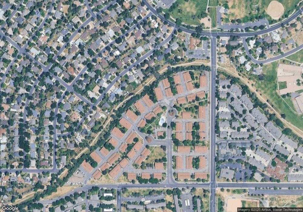 11923 E Canal Dr, Aurora, CO 80011 - photo 1