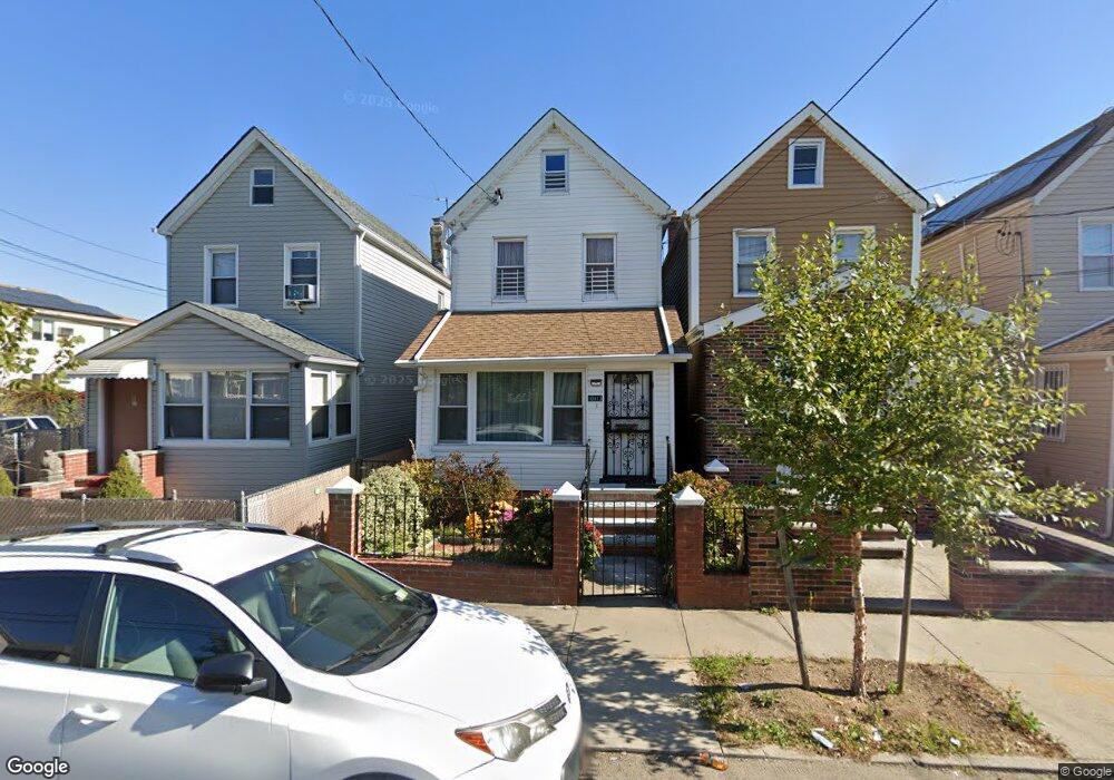 10413 171st St, Jamaica, NY 11433 - photo 1