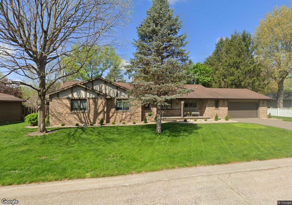 405 Maywood Dr, Lincoln, IL 62656 - photo 1