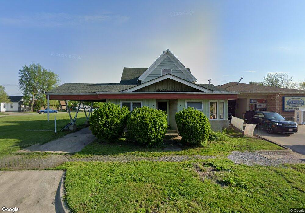 1016 Charleston Ave, Mattoon, IL 61938 - photo 1