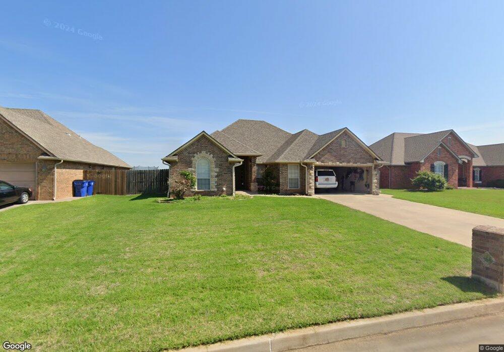 2703 Meadowview Dr, Duncan, OK 73533 - photo 1
