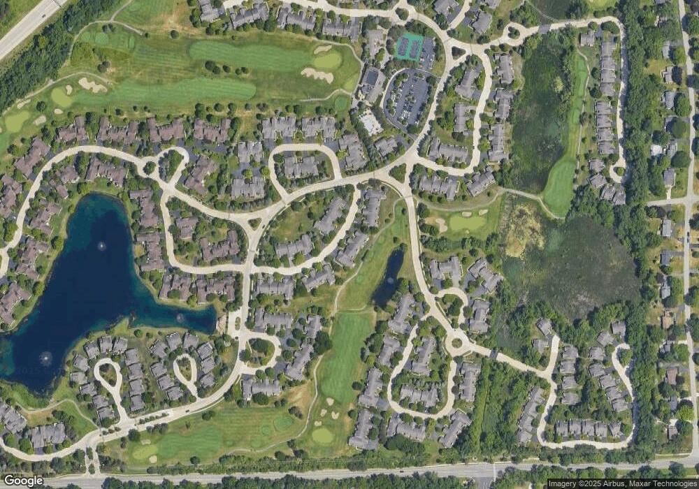 826 Edgemont Run unit 121, Bloomfield Hills, MI 48304 - photo 1