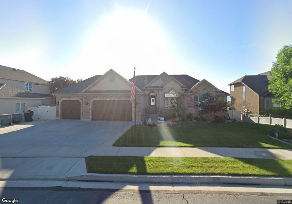 10237 Alder Grove Way, South Jordan, UT 84095 - photo 1