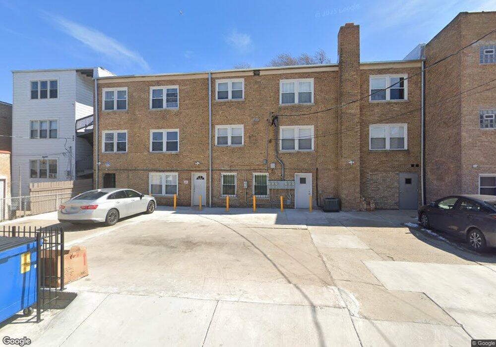 6332 N Mozart St, Chicago, IL 60659 - photo 1