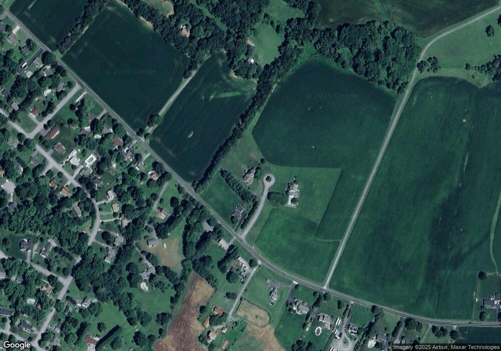 5756 Clay Summit Ct, Sykesville, MD 21784 - photo 1