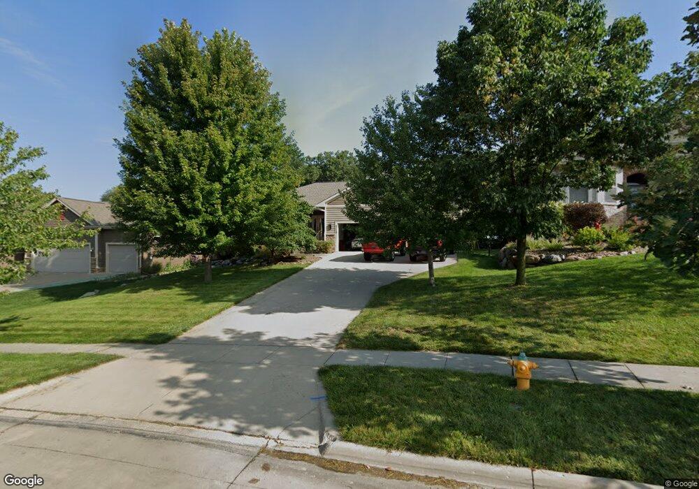5113 Sawyers Dr, Des Moines, IA 50310 - photo 1