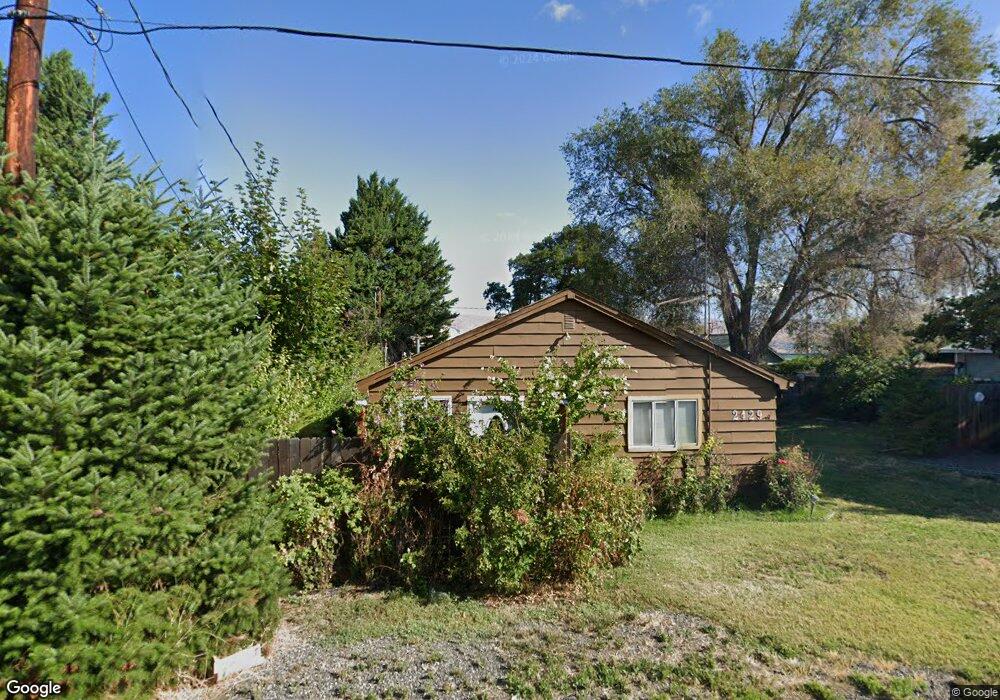 2429 E 10th St, the Dalles, OR 97058 - photo 1