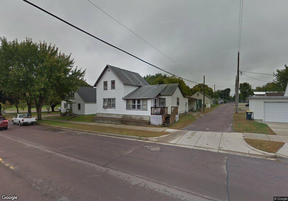 1114 5th St N, New Ulm, MN 56073 - photo 1