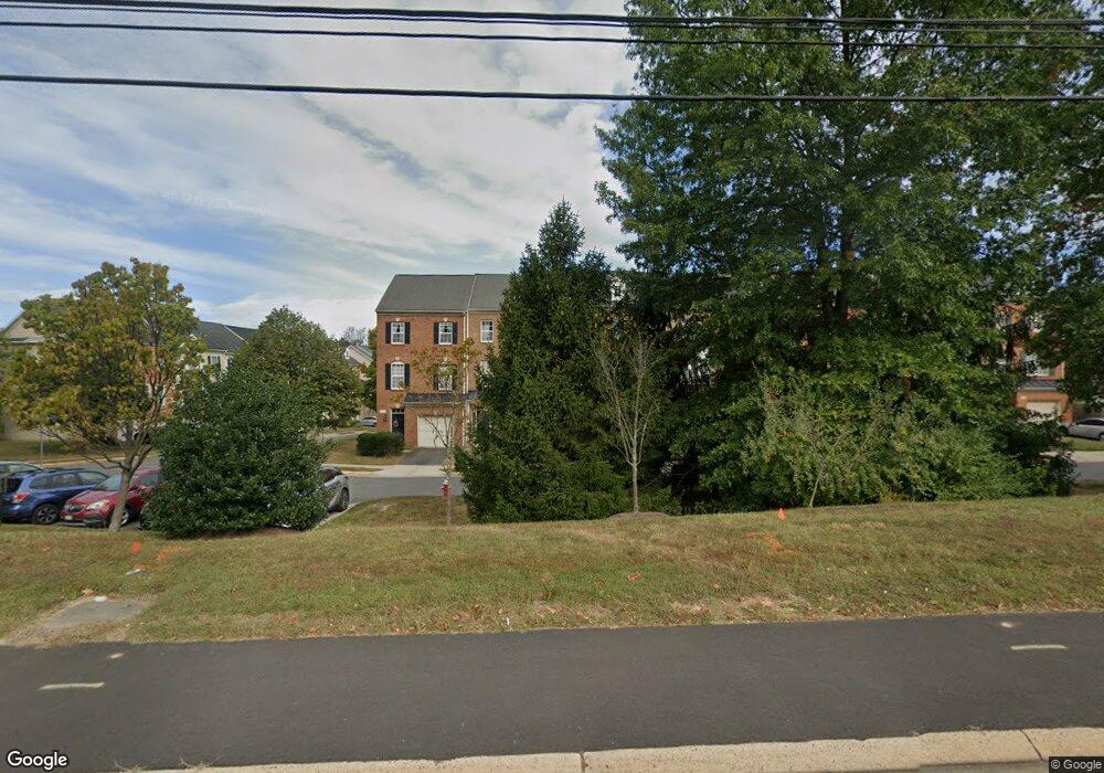 12794 Heron Ridge Dr, Fairfax, VA 22030 - photo 1