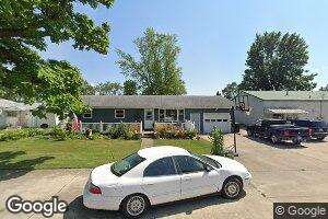 317 W Allen St, Kentland, IN 47951