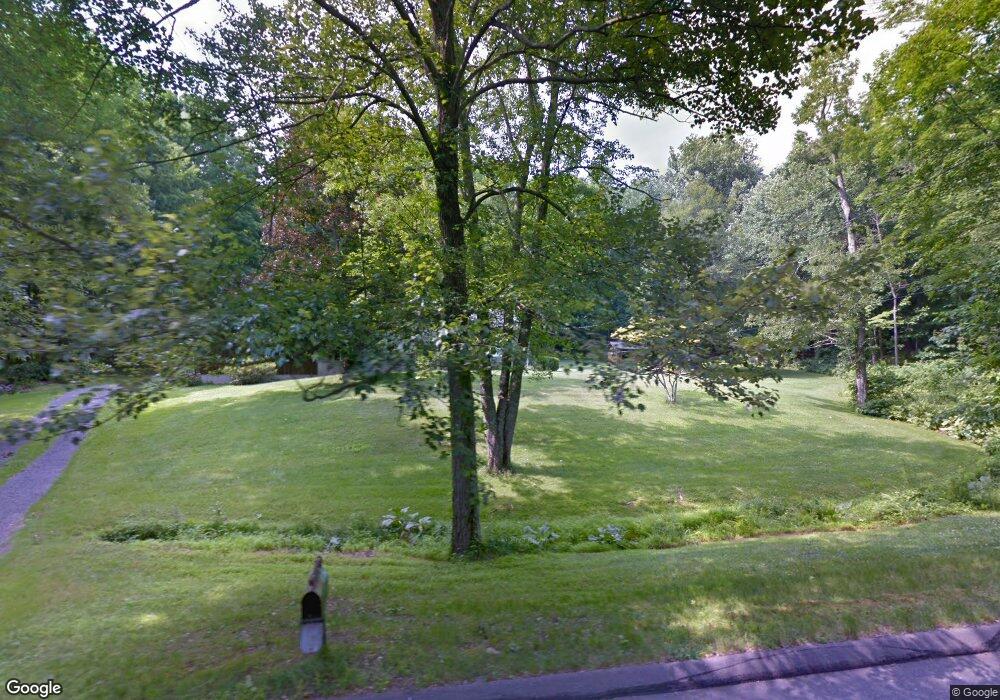 4 Beauiles Ln, Redding, CT 06896 - photo 1