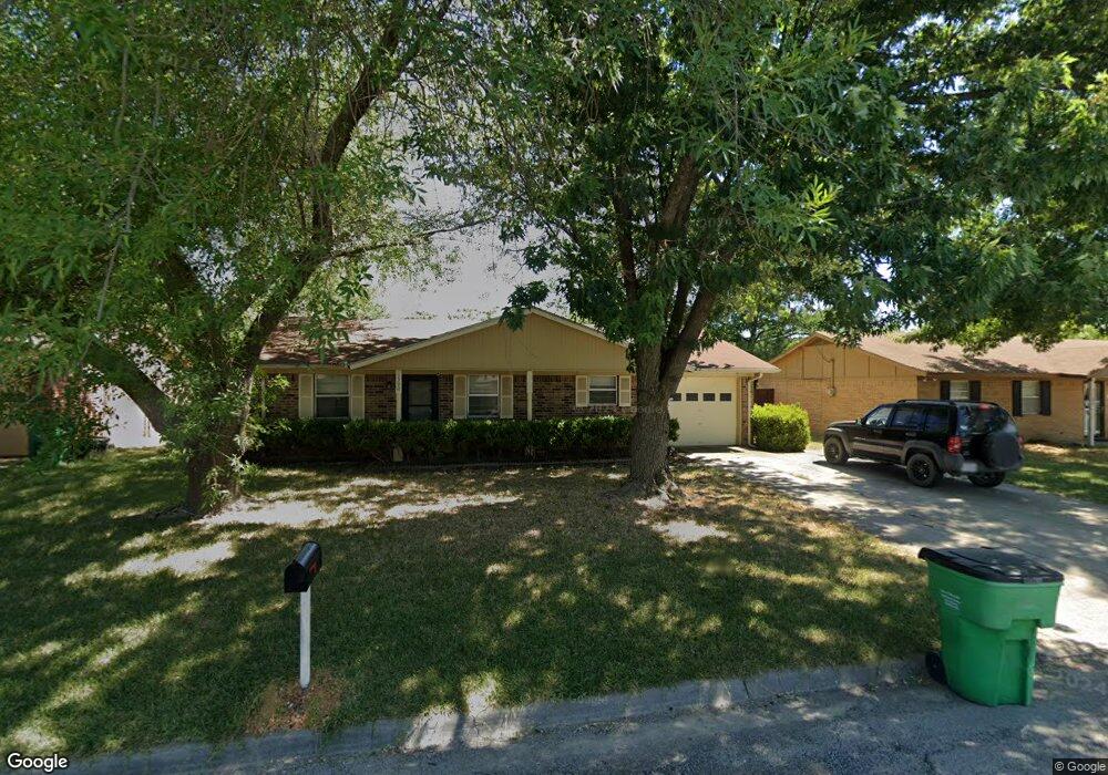 1500 Patricia Dr, Gainesville, TX 76240 - photo 1