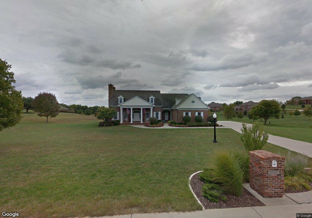 2925 N 18th Ave W, Newton, IA 50208 - photo 1