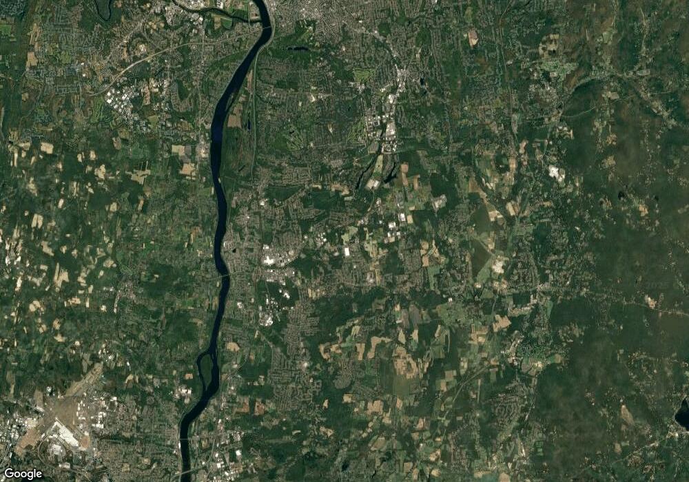 7 Kings Ct, Enfield, CT 06082 - photo 1