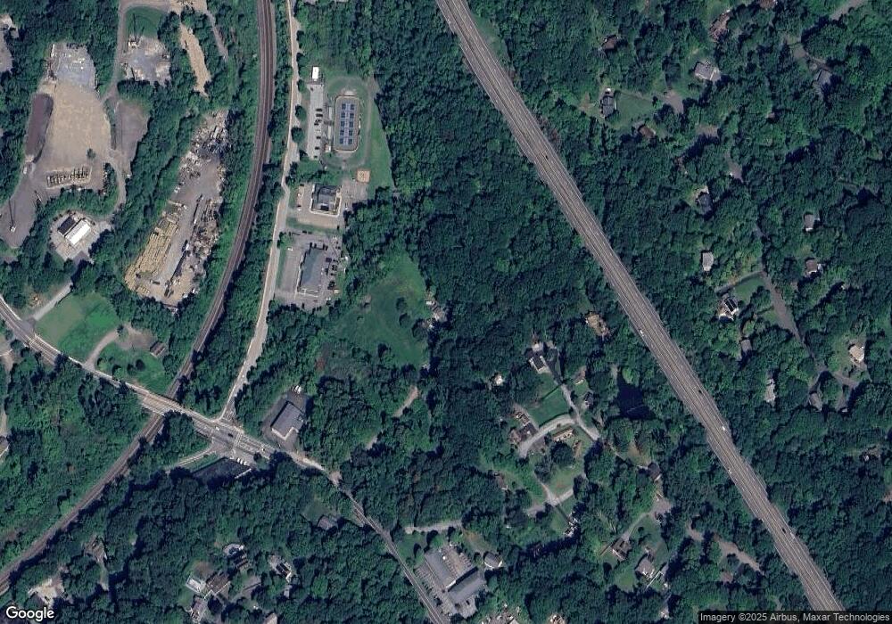 2059 Albany Post Rd, Croton On Hudson, NY 10520 - photo 1