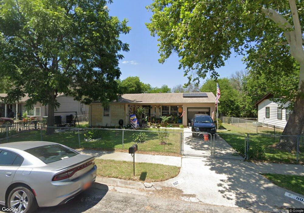 807 W Lincoln Ave, Copperas Cove, TX 76522 - photo 1