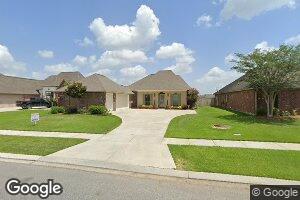 13351 Williamsburg Dr, Walker, LA 70785