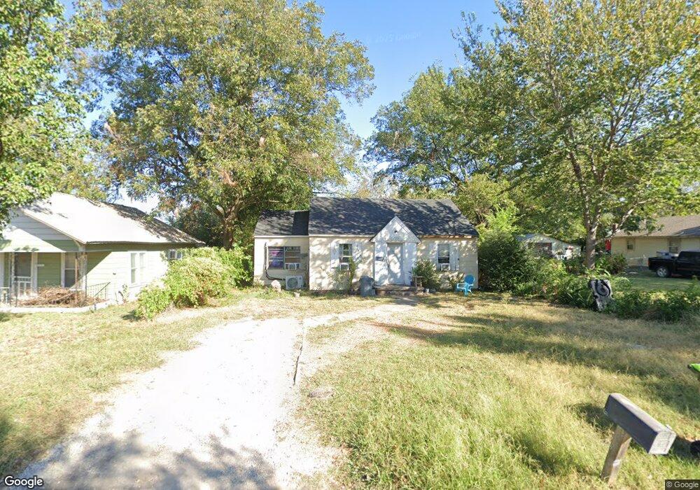 724 W 19th St, Ada, OK 74820 - photo 1