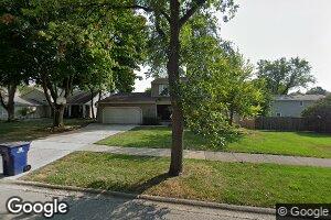 348 S Birchwood Dr, Naperville, IL 60540