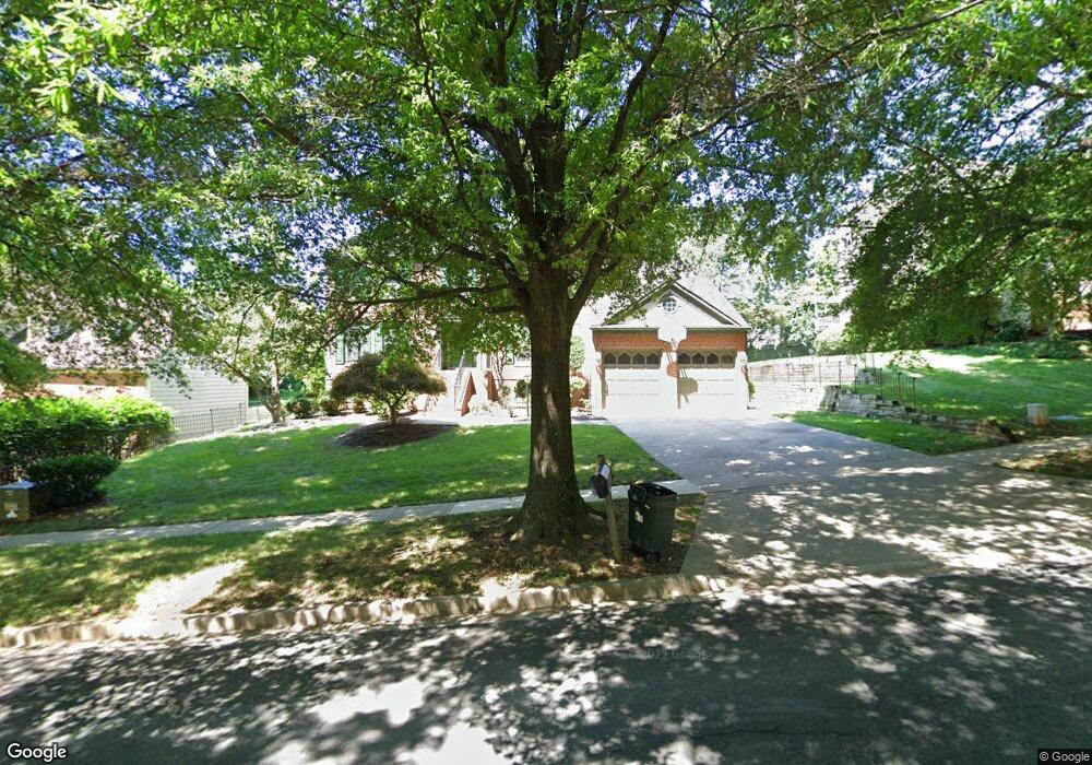 5624 Sugarbush Ln, Rockville, MD 20852 - photo 1