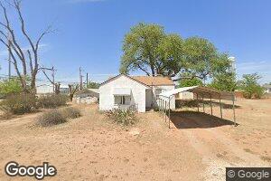 806 4th St, Levelland, TX 79336