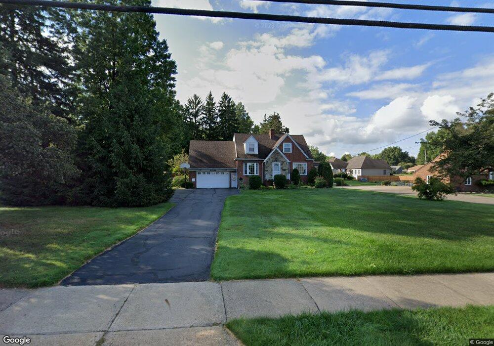 30456 Ridge Rd, Wickliffe, OH 44092 - photo 1