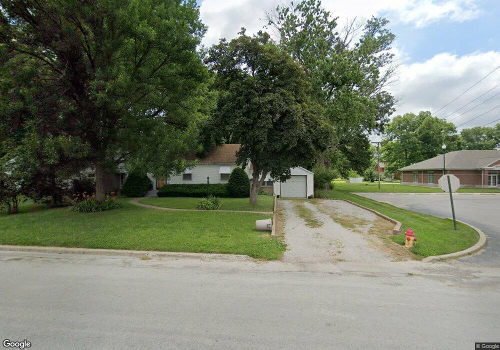 315 S Belleville St, Freeburg, IL 62243 - photo 1