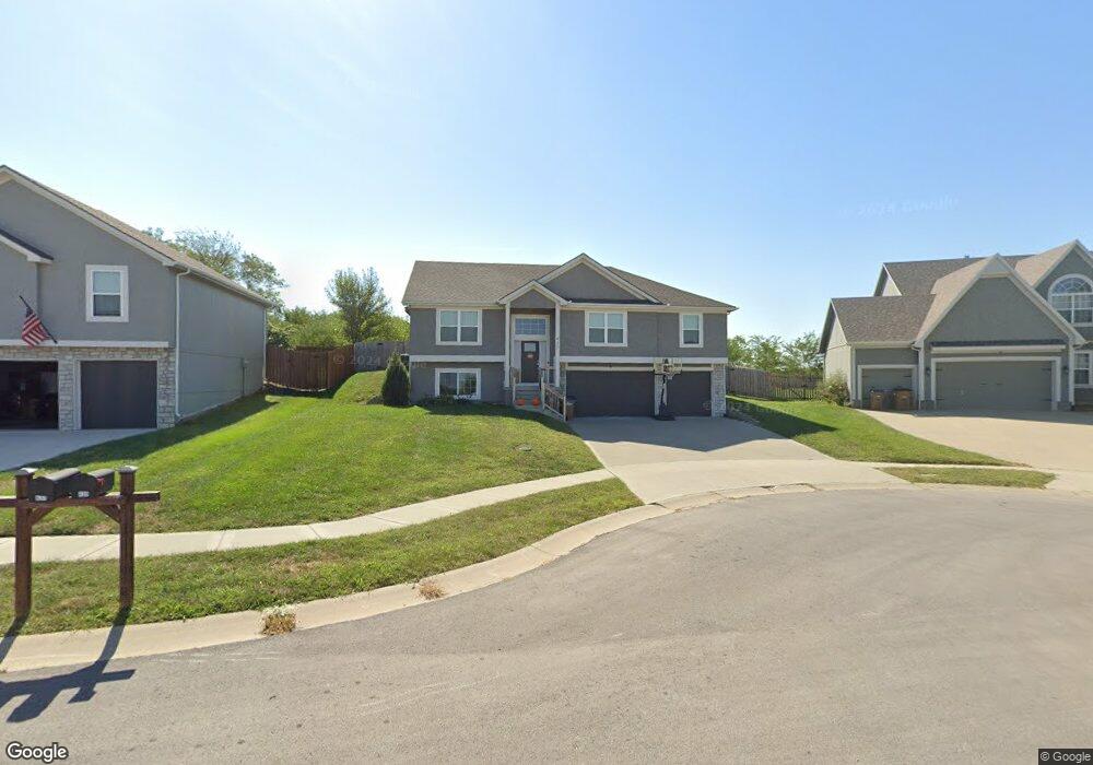 437 Spring Branch Dr, Raymore, MO 64083 - photo 1