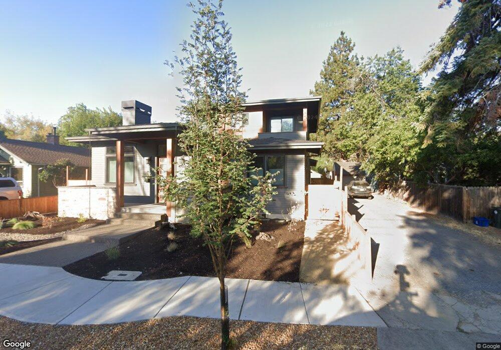 1707 NW 1st St, Bend, OR 97701 - photo 1