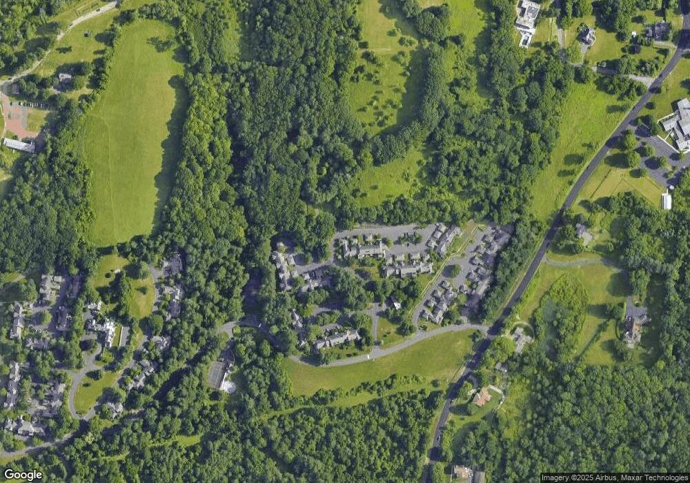 2 Biltmore Park, Bloomfield, CT 06002 - photo 1