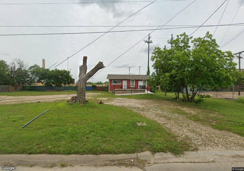 518 N Border St, Cleburne, TX 76031 - photo 1