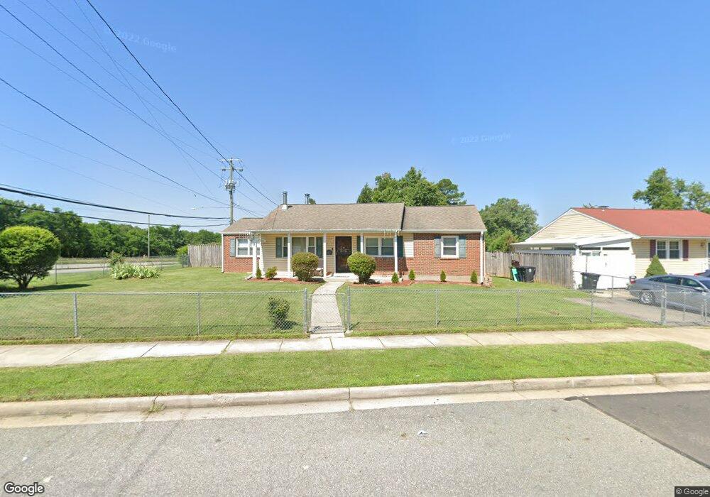 2 Pepper Mill Dr, Capitol Heights, MD 20743 - photo 1