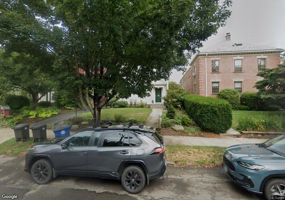 142 Everit St unit 2, New Haven, CT 06511 - photo 1