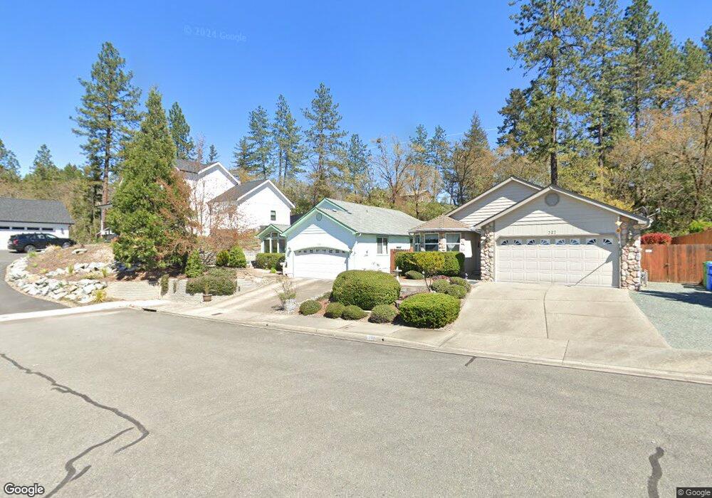 335 Independence Dr, Grants Pass, OR 97527 - photo 1