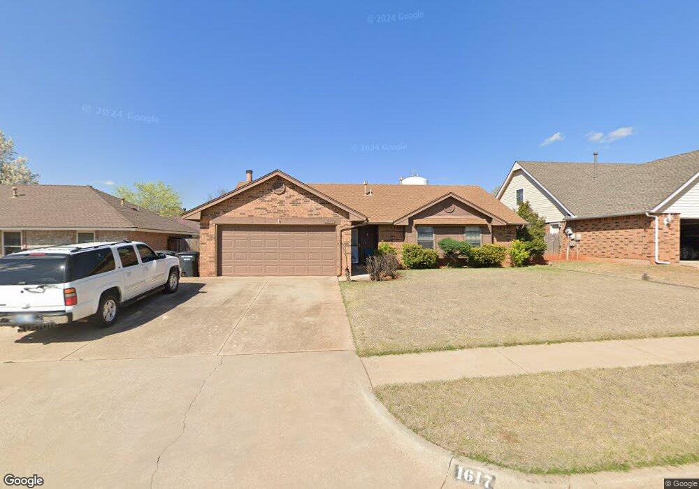 1617 NE 9th St, Moore, OK 73160 - photo 1
