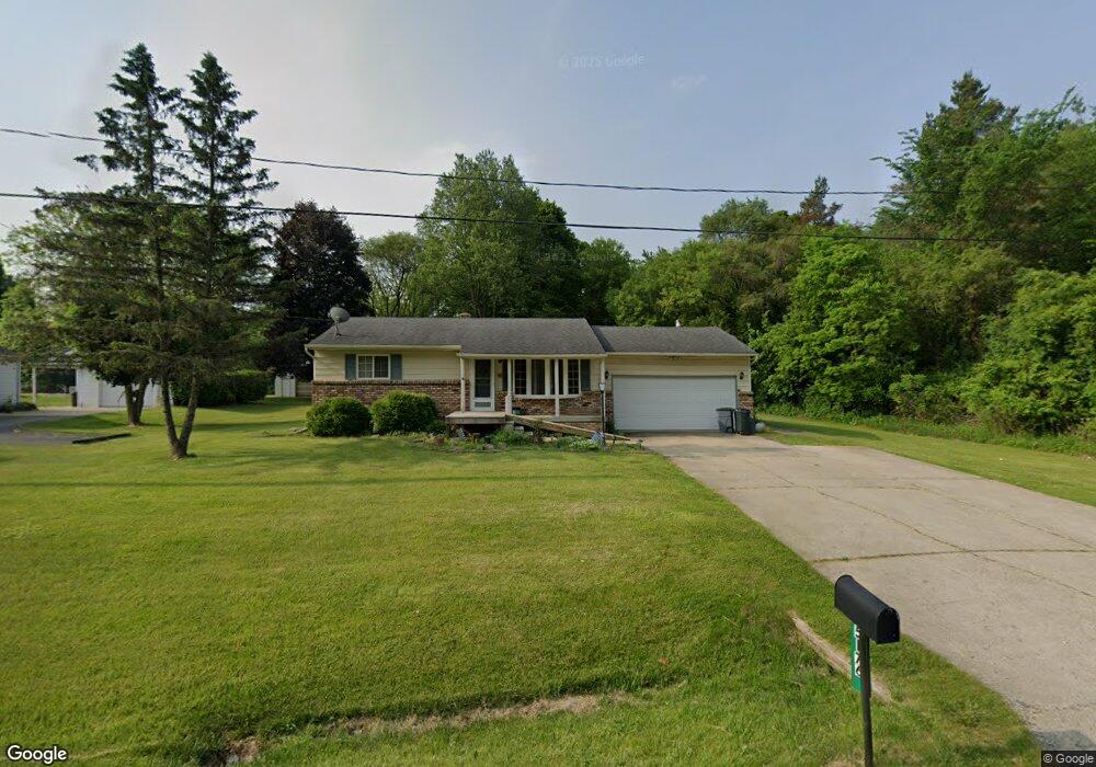 5176 E Stanley Rd, Flint, MI 48506 - photo 1