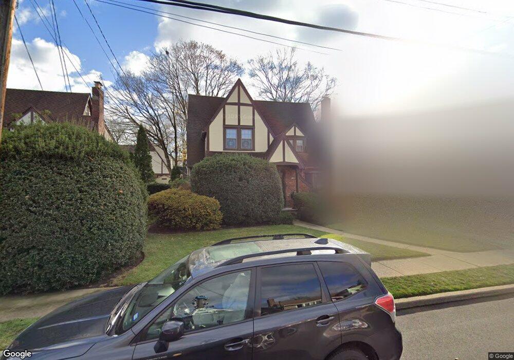 30 Cedar St, Merrick, NY 11566 - photo 1