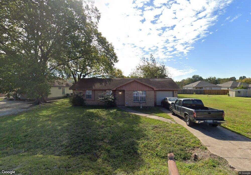 2823 Blue Sky St, Houston, TX 77088 - photo 1