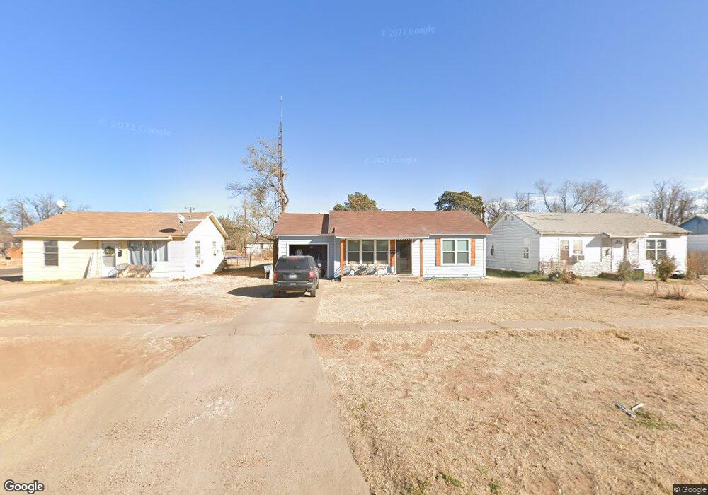 1318 Utica St, Plainview, TX 79072 - photo 1