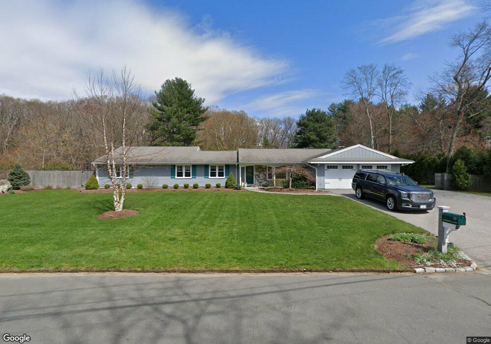 39 Juniper Ln, Framingham, MA 01701 - photo 1